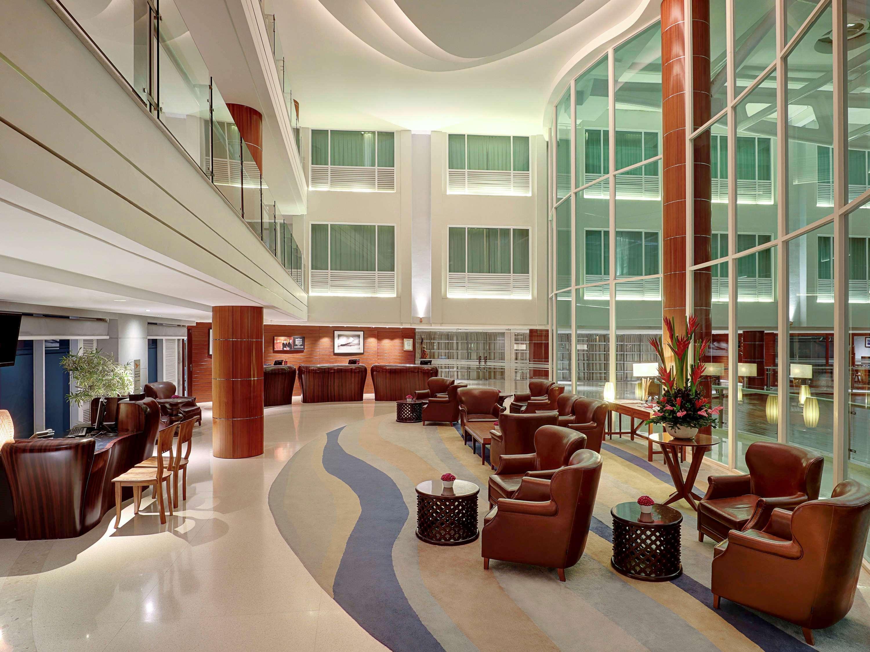 The Kuta Beach Heritage Hotel - Managed By Accor Dış mekan fotoğraf Lobby