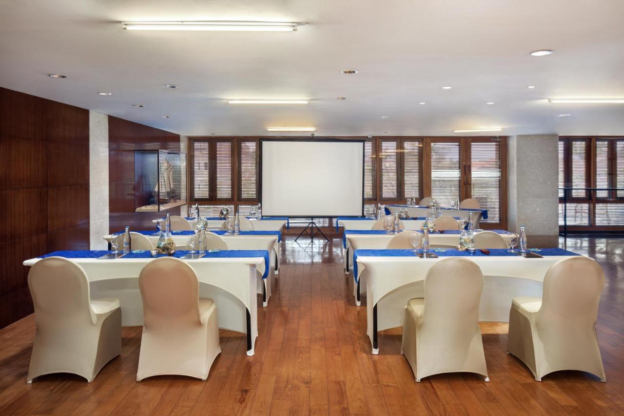 The Kuta Beach Heritage Hotel - Managed By Accor Dış mekan fotoğraf Meeting room